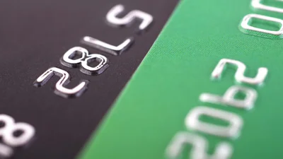 Business credit cards vs. personal credit cards: How do they differ?